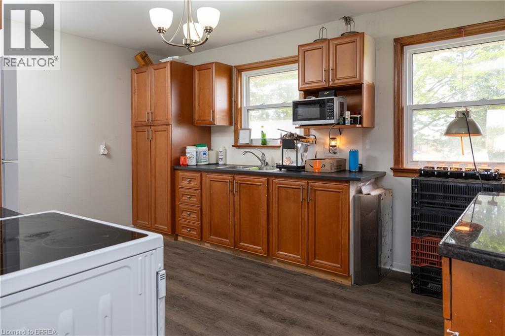 522 Ellis Avenue, Brantford, Ontario  N3T 5L5 - Photo 12 - 40830693