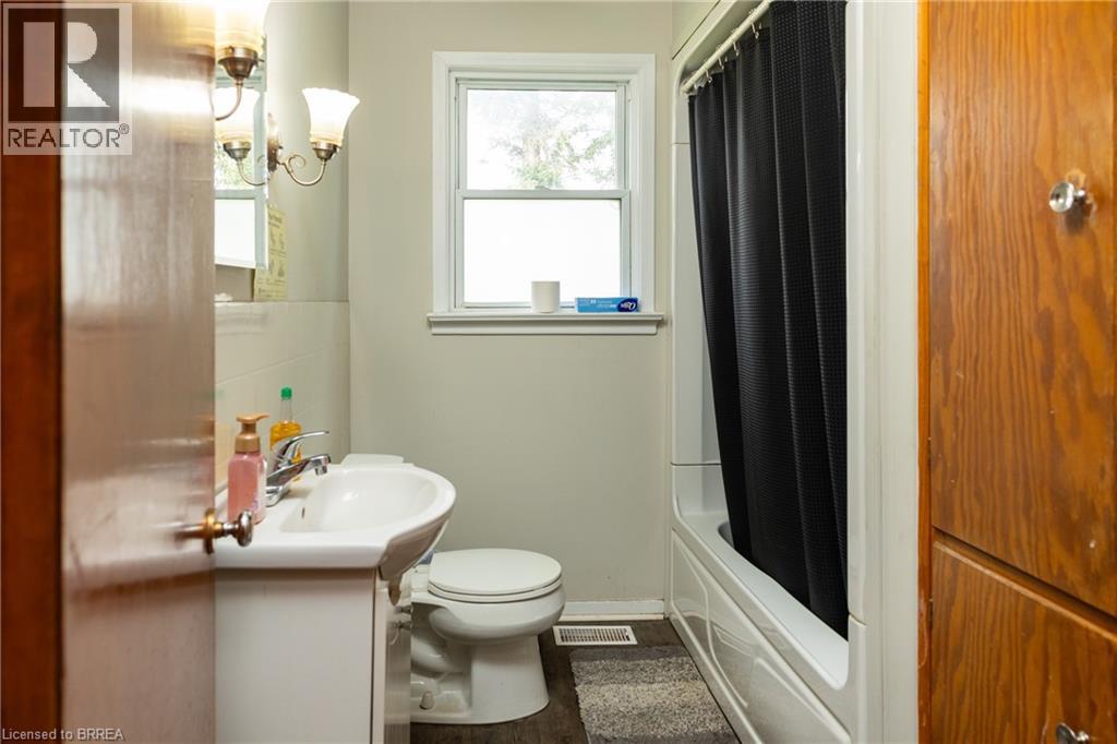 522 Ellis Avenue, Brantford, Ontario  N3T 5L5 - Photo 19 - 40830693