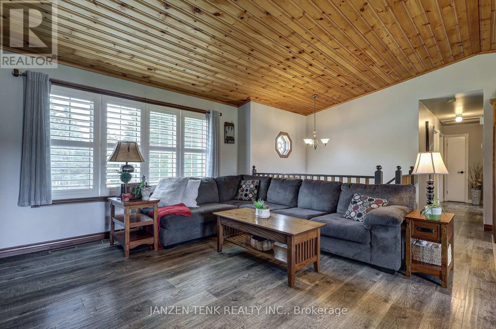 49988 Catherina Street, Malahide, Ontario  N5H 2R1 - Photo 9 - X13701304