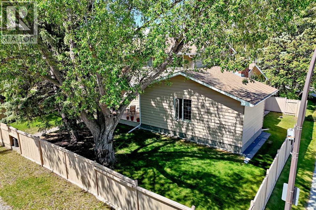 316 Parkland Way SE, Calgary, Alberta  T2J 4L2 - Photo 2 - A2323622