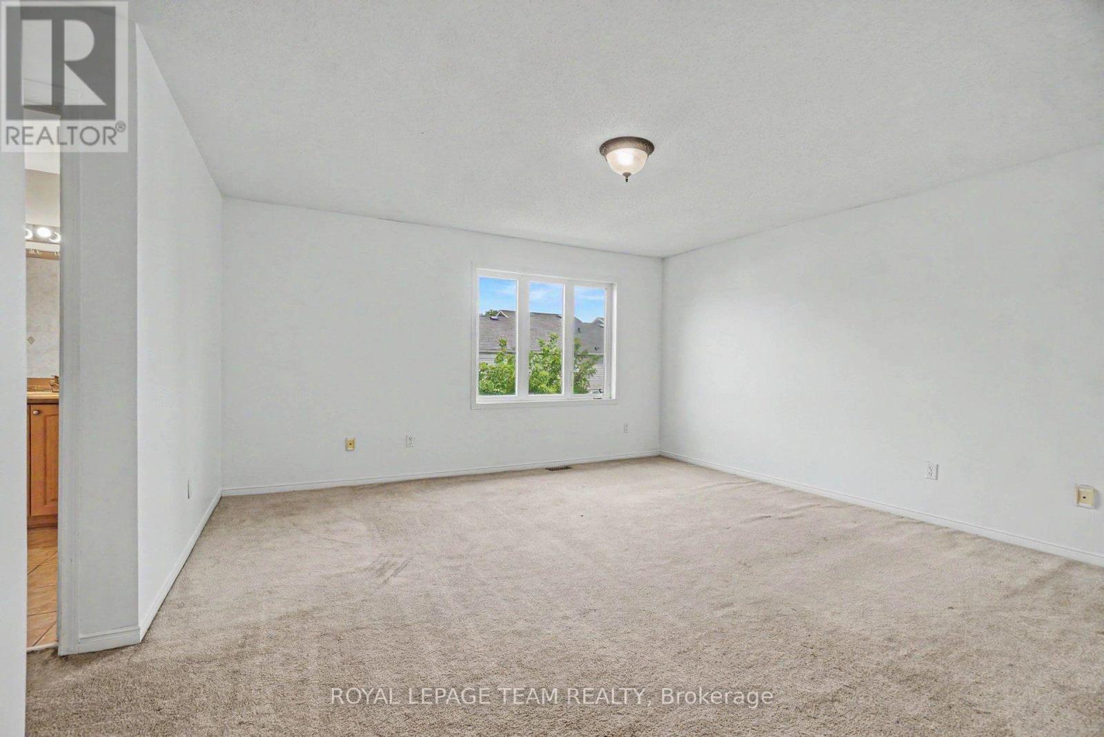 13 Stoneleigh Street, Ottawa, Ontario  K2G 7A2 - Photo 18 - X13701168