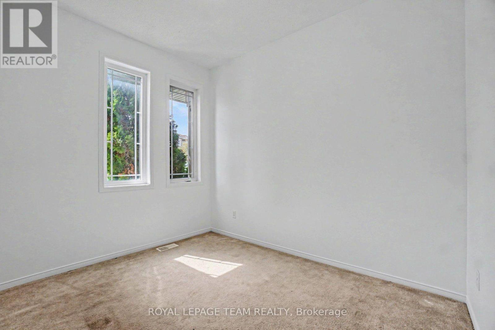 13 Stoneleigh Street, Ottawa, Ontario  K2G 7A2 - Photo 25 - X13701168
