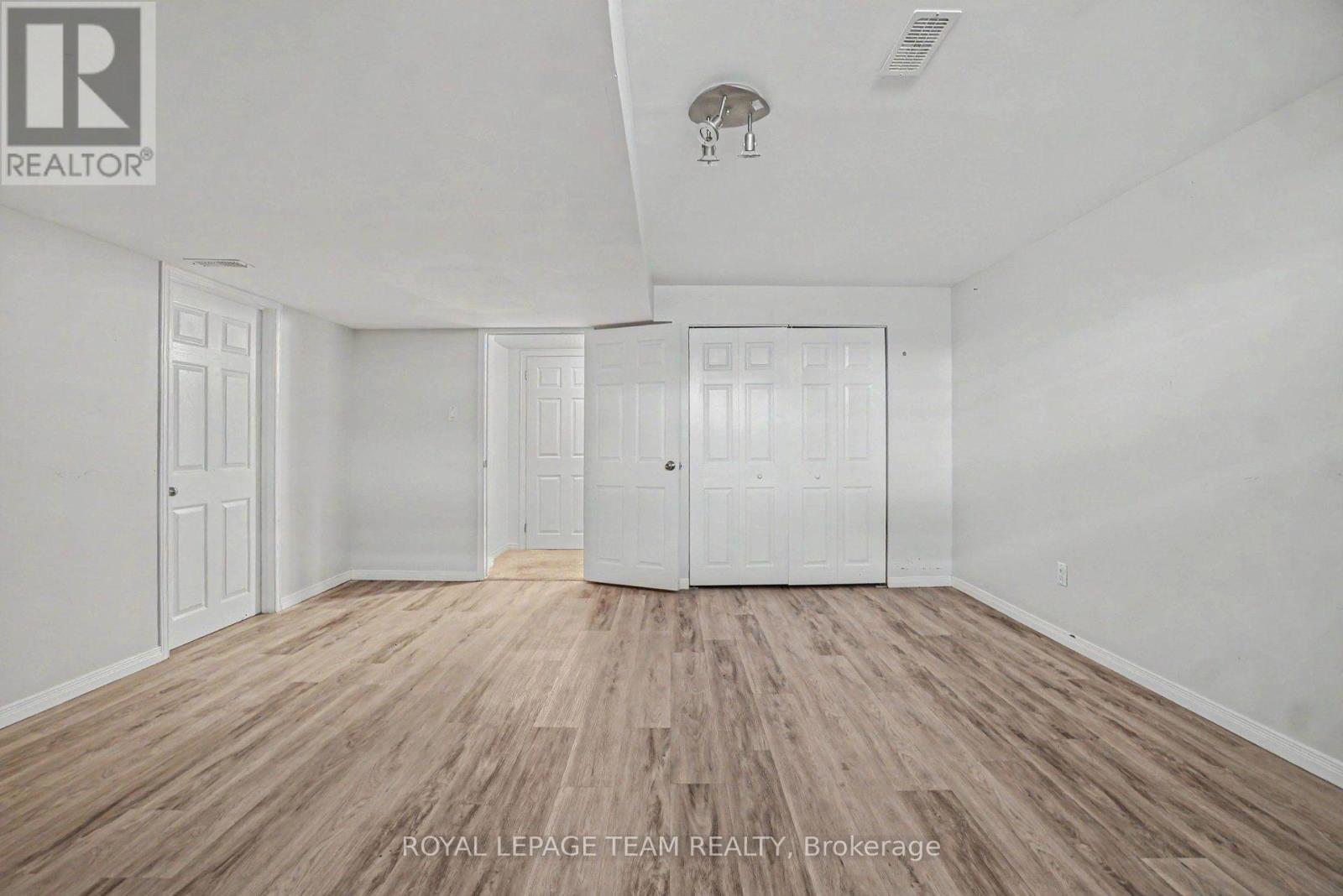 13 Stoneleigh Street, Ottawa, Ontario  K2G 7A2 - Photo 28 - X13701168