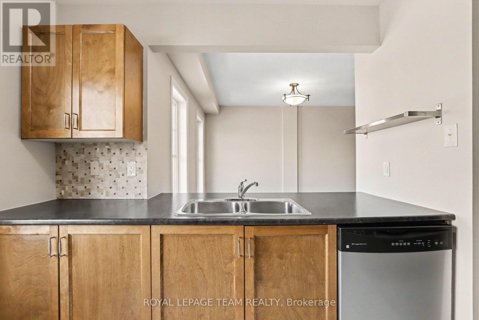 2100 Madrid Avenue, Ottawa, Ontario  K2J 0K4 - Photo 16 - X13701226