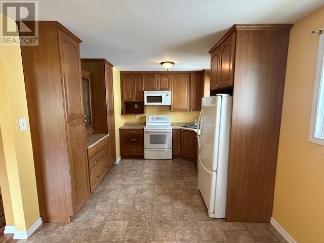 208 Gordon St, Thunder Bay, Ontario  P7E 4T3 - Photo 6 - TB2602464