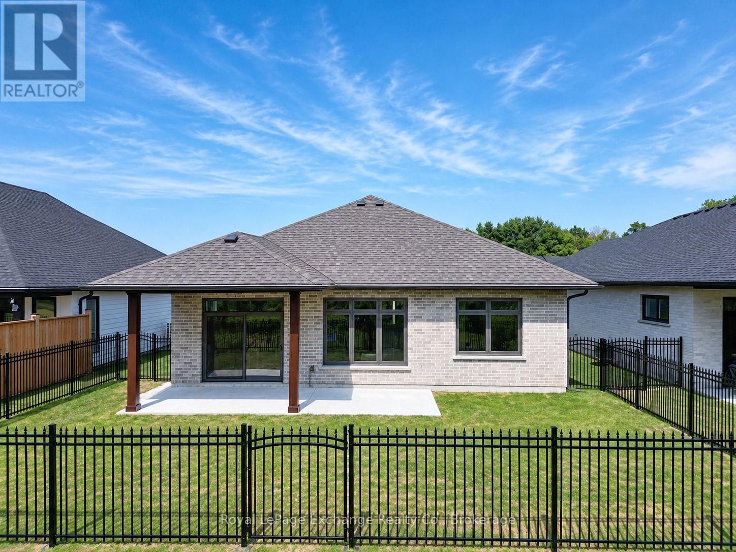43 Mercedes Crescent, Kincardine, Ontario  N2Z 1G8 - Photo 16 - X12968042
