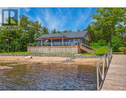 32 A11 ISLAND, The Archipelago, Ontario