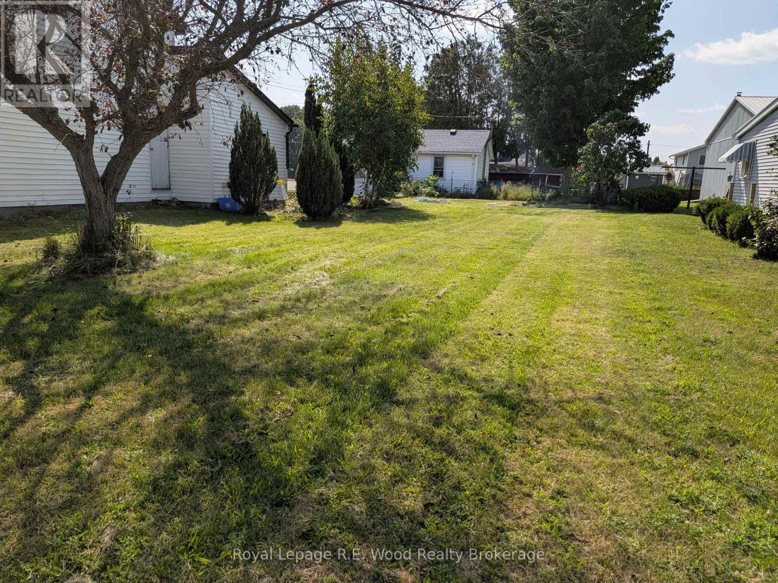 201 Tillson Avenue, Tillsonburg, Ontario  N4G 3B3 - Photo 2 - X13701190