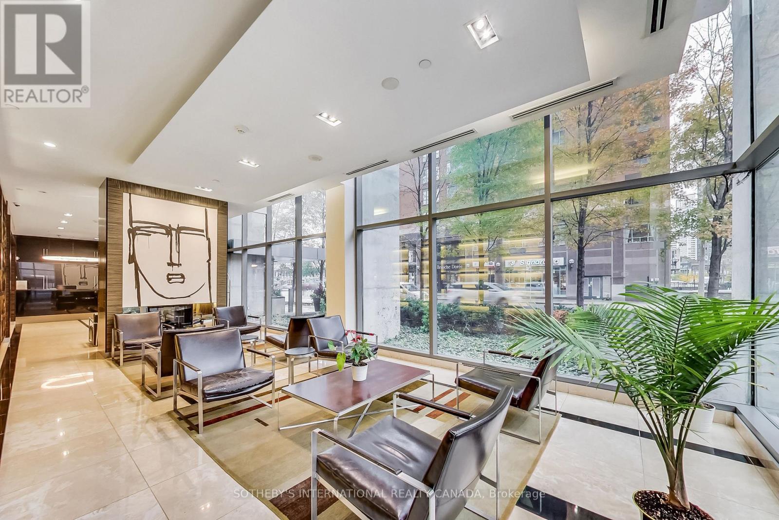 3305 - 37 Grosvenor Street, Toronto, Ontario  M4Y 3G5 - Photo 3 - C13701156