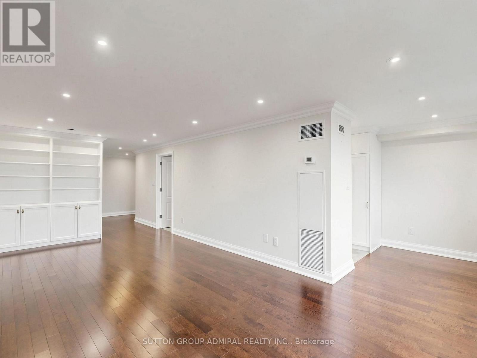 708 - 3000 Bathurst Street, Toronto, Ontario  M6B 3B4 - Photo 13 - C13701178