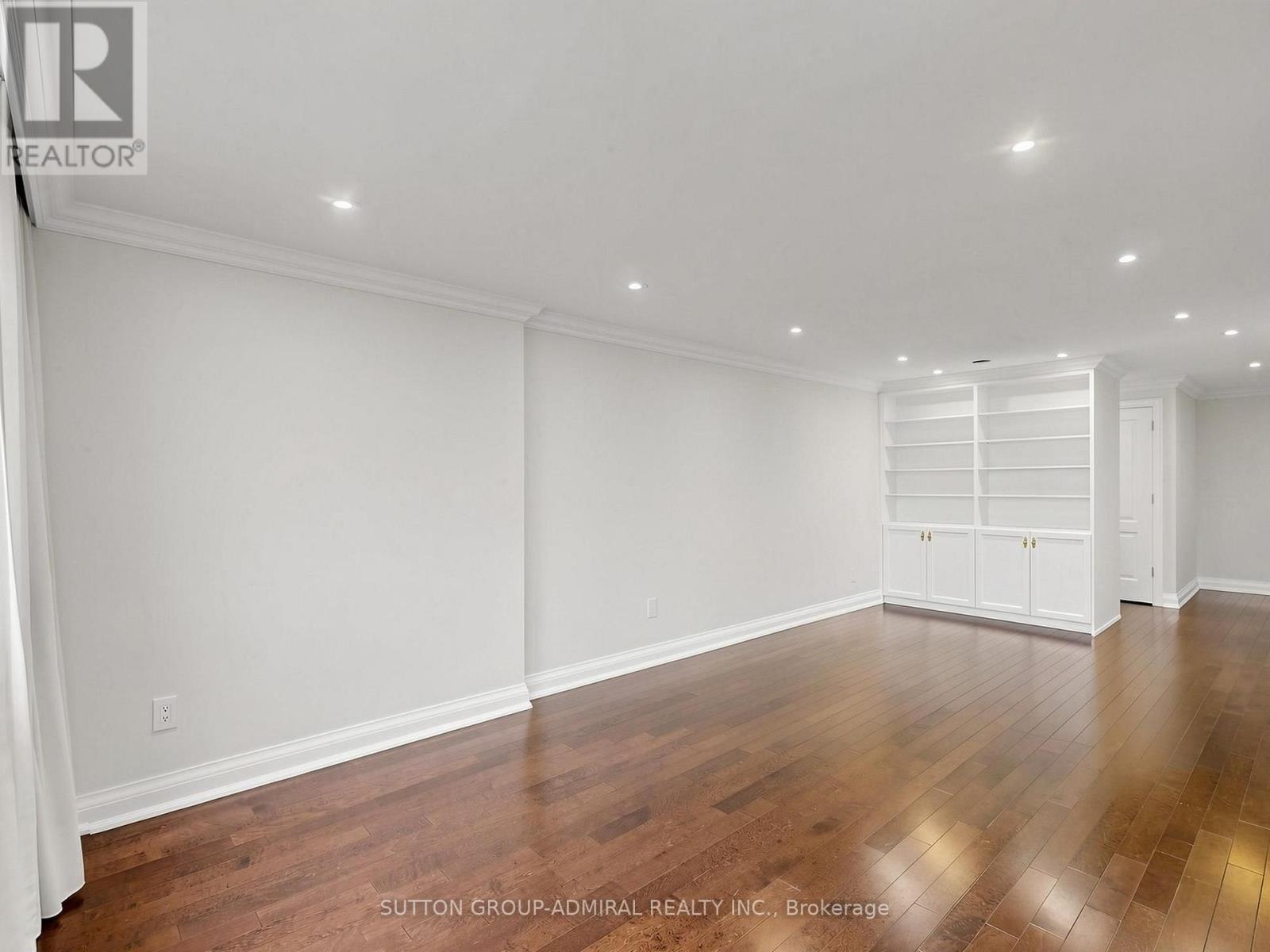 708 - 3000 Bathurst Street, Toronto, Ontario  M6B 3B4 - Photo 15 - C13701178