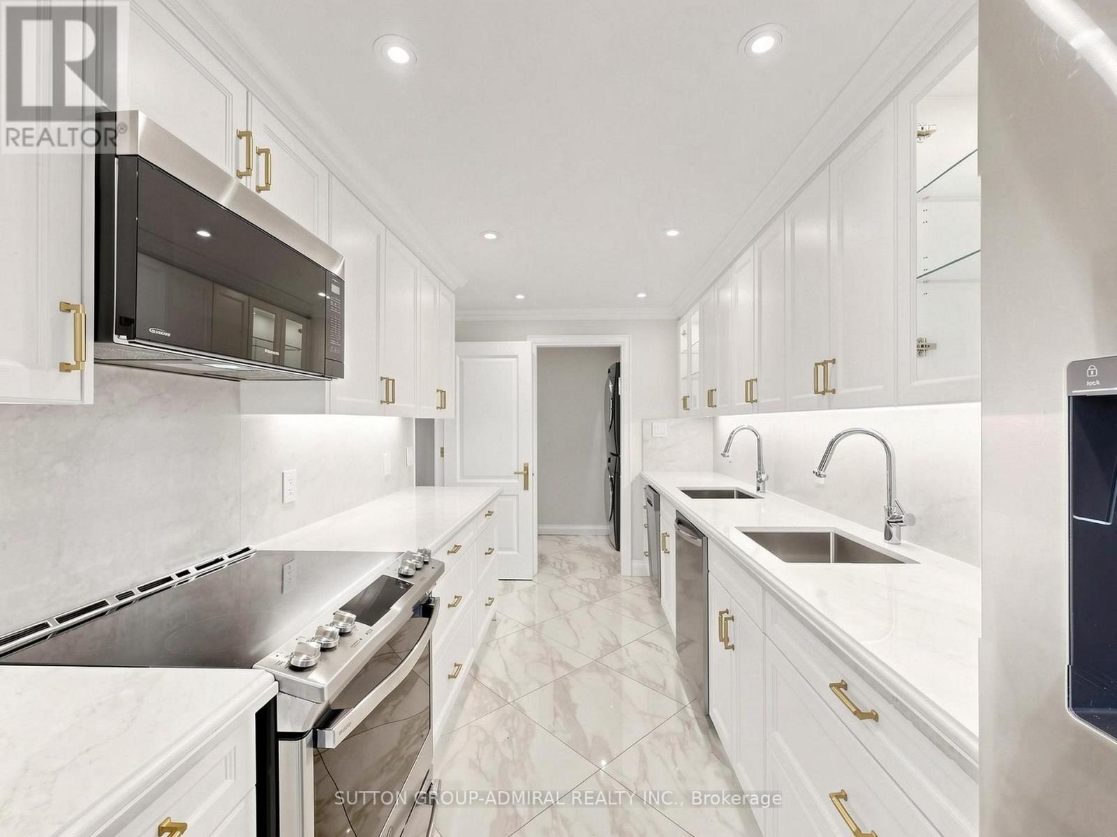 708 - 3000 Bathurst Street, Toronto, Ontario  M6B 3B4 - Photo 18 - C13701178