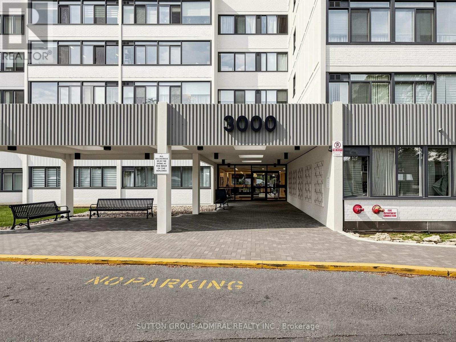 708 - 3000 Bathurst Street, Toronto, Ontario  M6B 3B4 - Photo 3 - C13701178