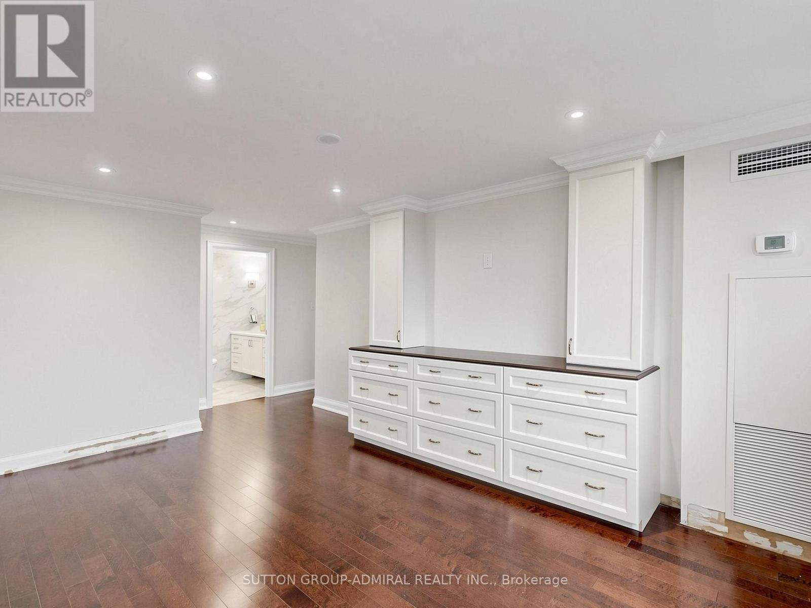 708 - 3000 Bathurst Street, Toronto, Ontario  M6B 3B4 - Photo 30 - C13701178
