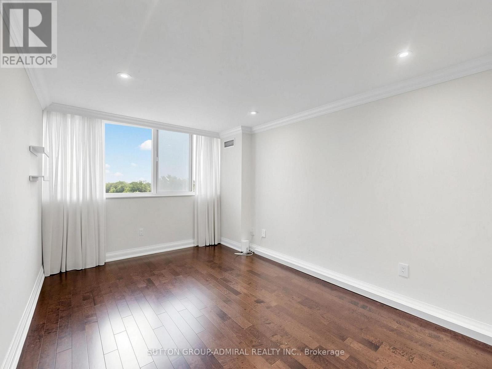 708 - 3000 Bathurst Street, Toronto, Ontario  M6B 3B4 - Photo 36 - C13701178
