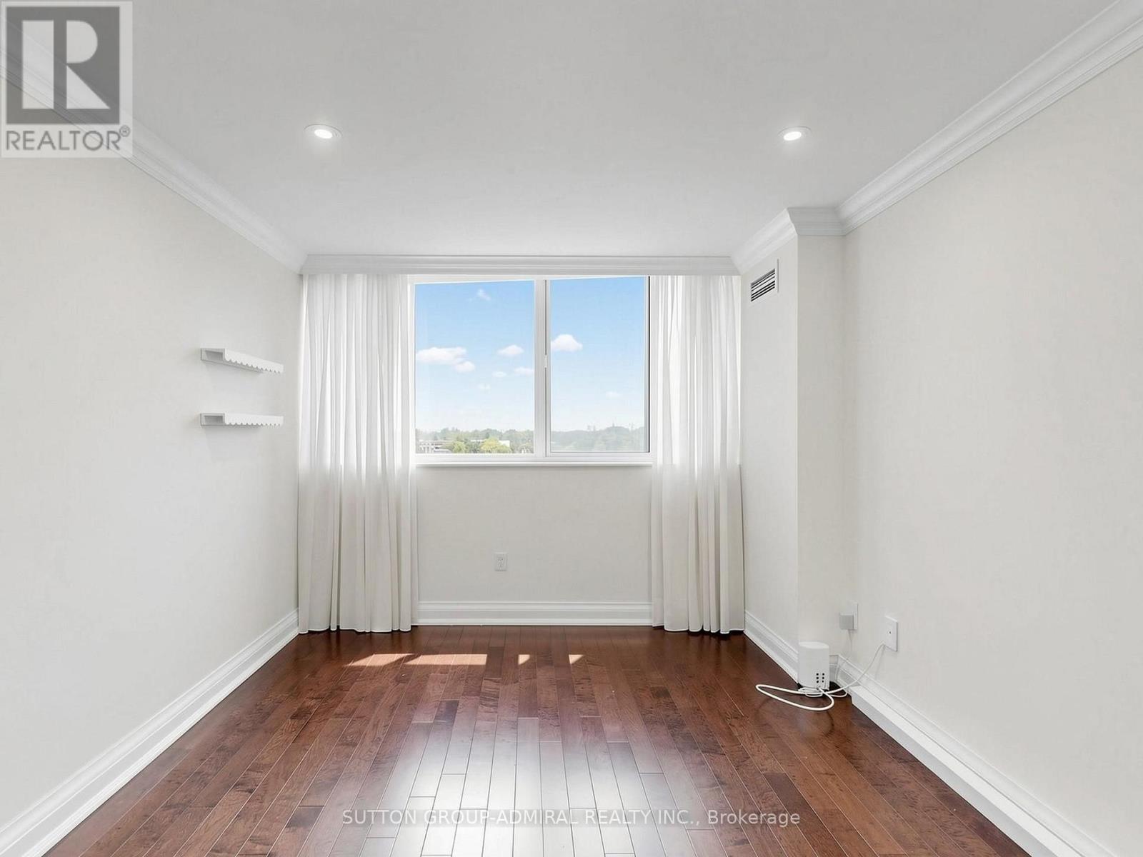 708 - 3000 Bathurst Street, Toronto, Ontario  M6B 3B4 - Photo 37 - C13701178