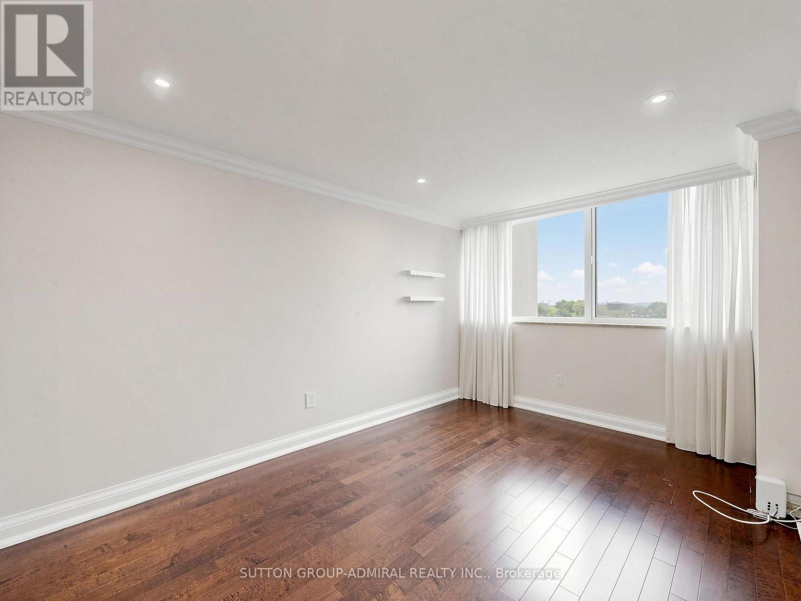 708 - 3000 Bathurst Street, Toronto, Ontario  M6B 3B4 - Photo 38 - C13701178