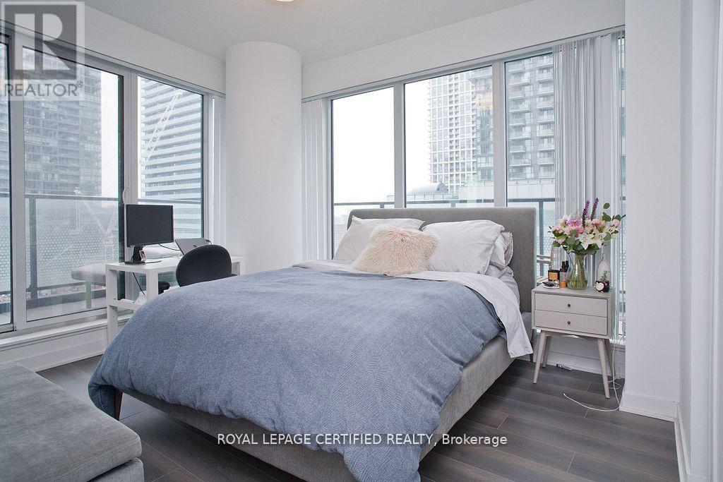 1905 - 125 Blue Jays Way, Toronto, Ontario  M5V 0N5 - Photo 13 - C13701222