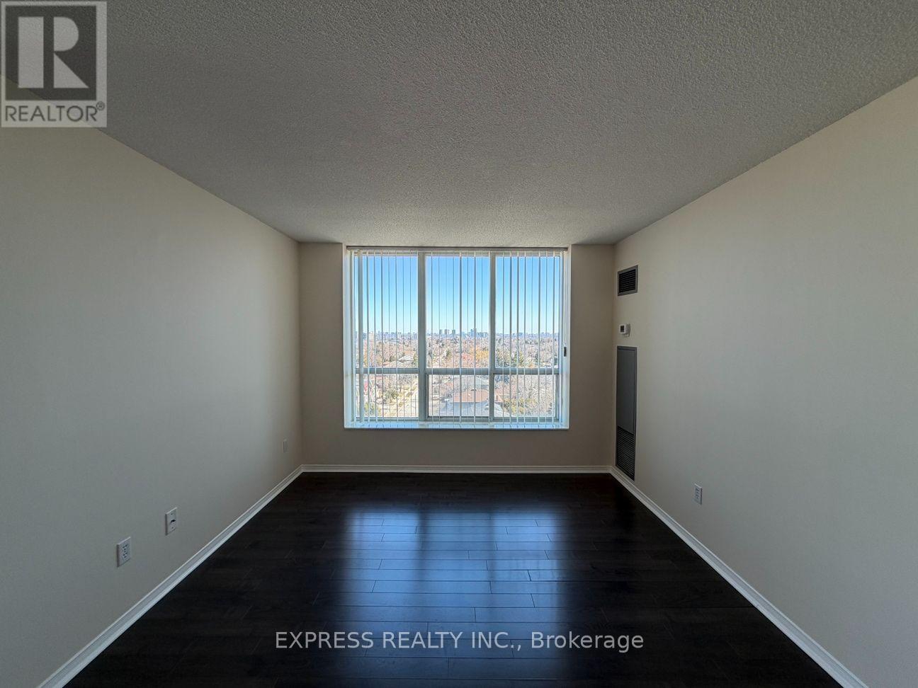 Lph07 - 39 Pemberton Avenue, Toronto, Ontario  M2M 4L6 - Photo 6 - C13701236