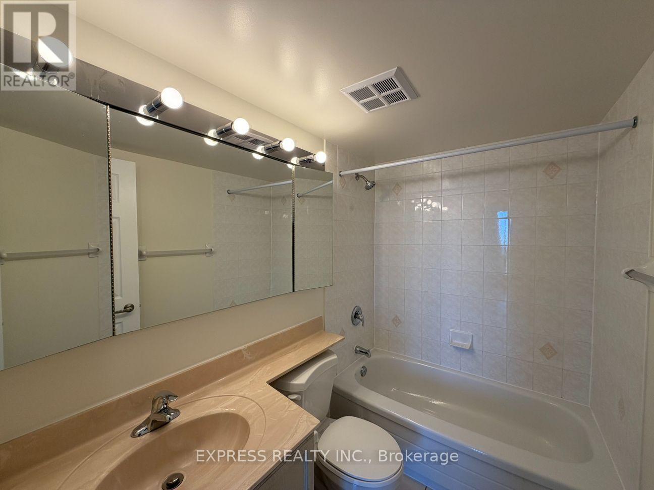 Lph07 - 39 Pemberton Avenue, Toronto, Ontario  M2M 4L6 - Photo 9 - C13701236