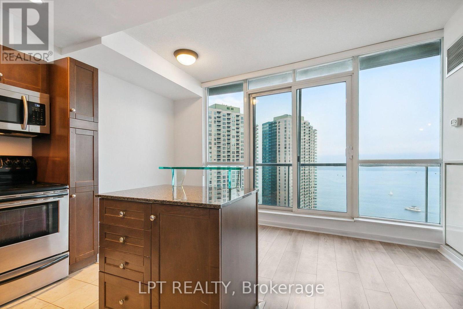 2604 - 208 Queens Quay W, Toronto, Ontario  M5J 2Y5 - Photo 3 - C13701270