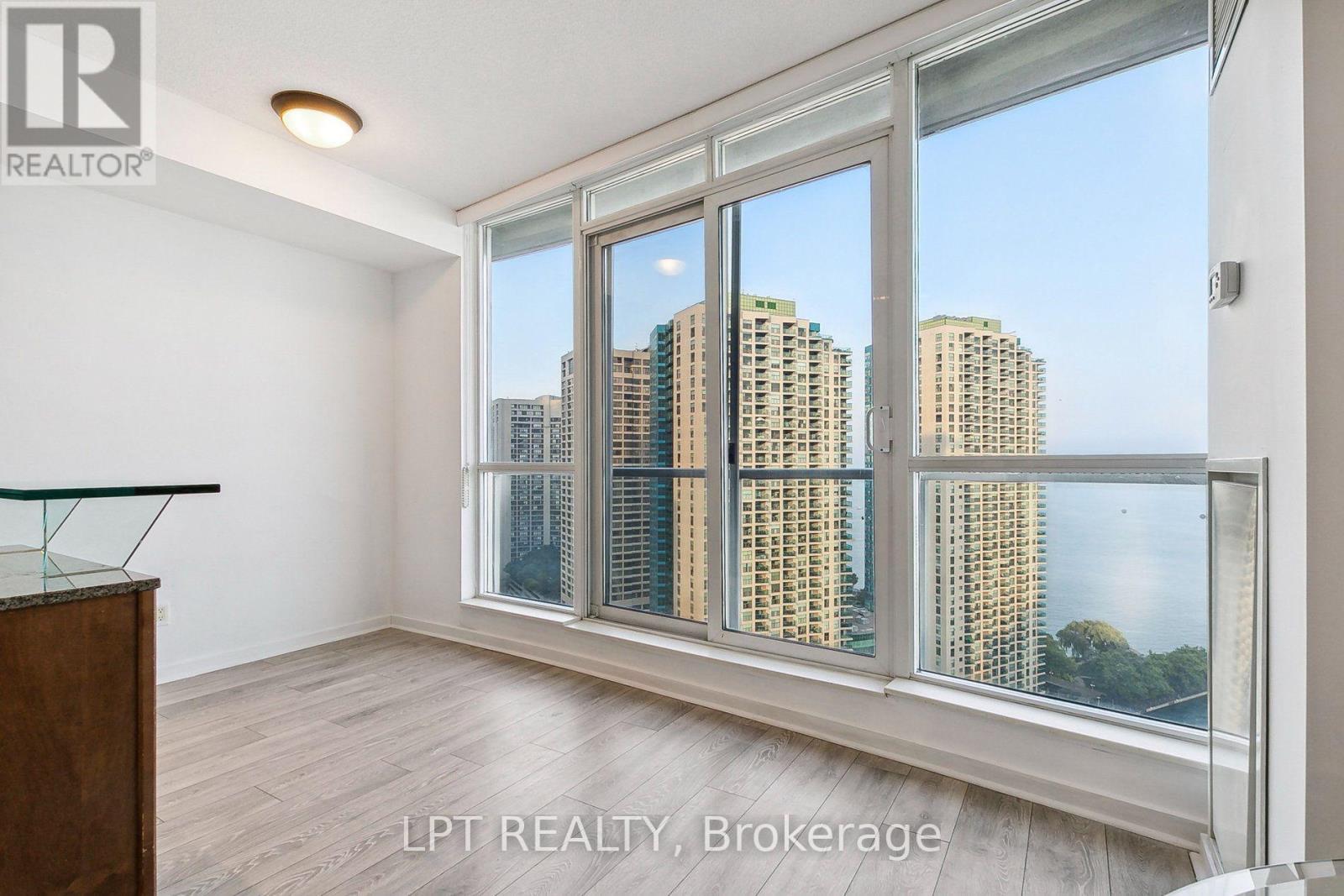 2604 - 208 Queens Quay W, Toronto, Ontario  M5J 2Y5 - Photo 6 - C13701270