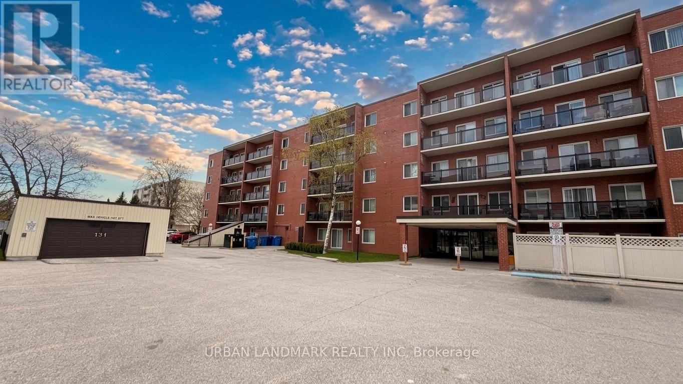 201 - 131 TAUNTON ROAD E, Oshawa, Ontario