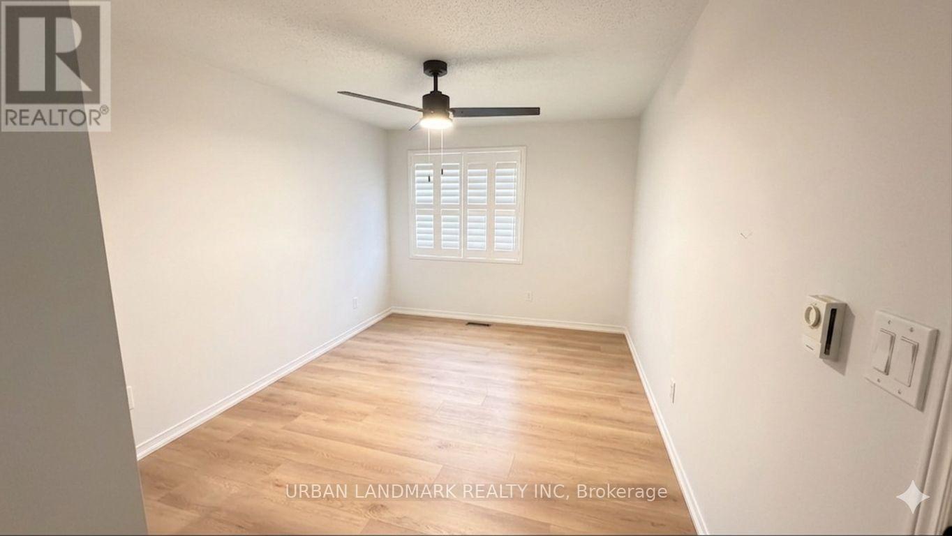 201 - 131 Taunton Road E, Oshawa, Ontario  L1G 3T8 - Photo 10 - E13701160