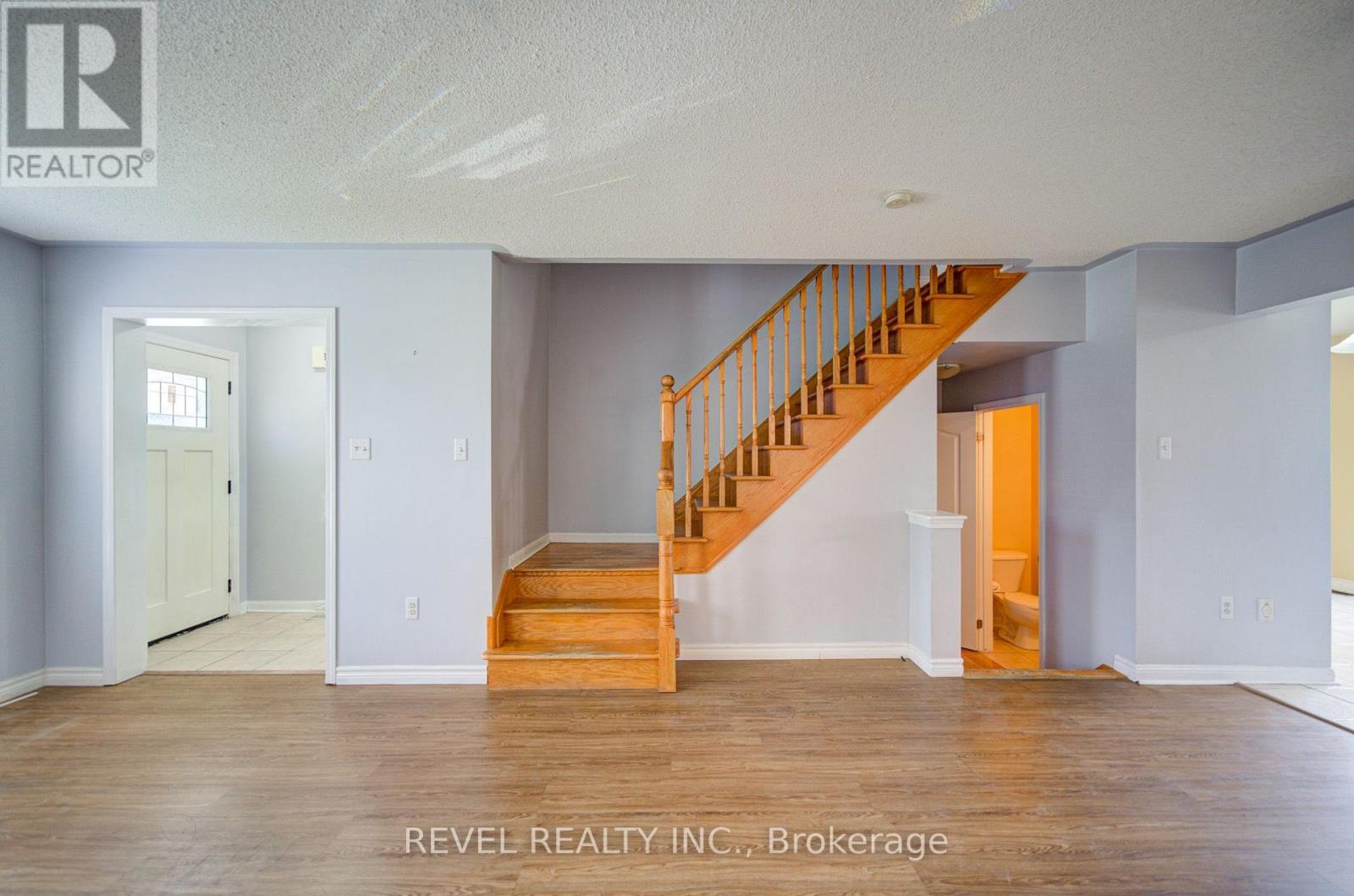 112 Rouge River Drive, Toronto, Ontario  M1B 6G1 - Photo 10 - E13701252