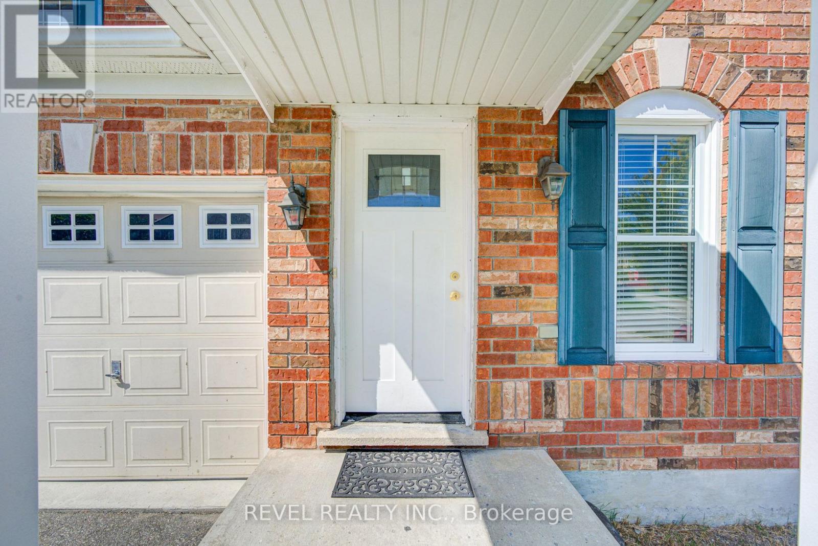 112 Rouge River Drive, Toronto, Ontario  M1B 6G1 - Photo 2 - E13701252