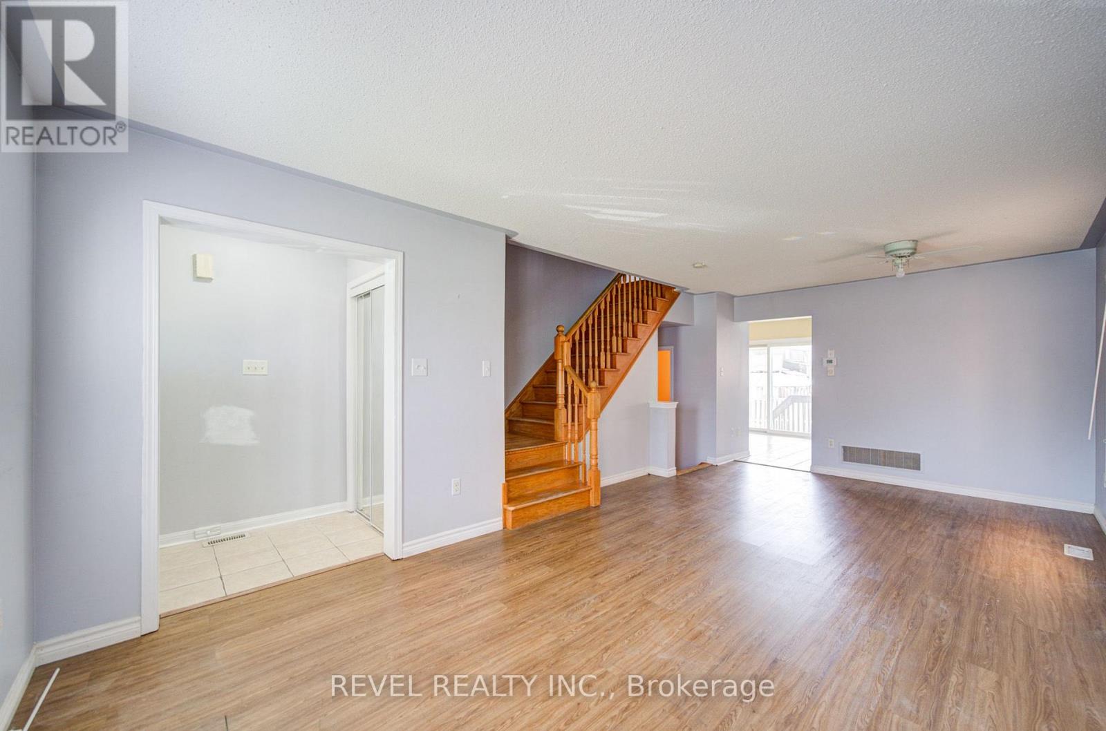 112 Rouge River Drive, Toronto, Ontario  M1B 6G1 - Photo 6 - E13701252