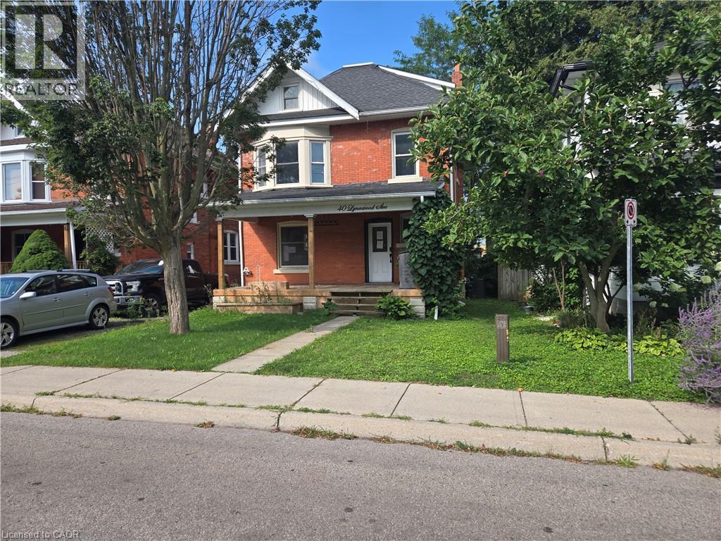 40 LYNNWOOD Avenue, Simcoe, Ontario