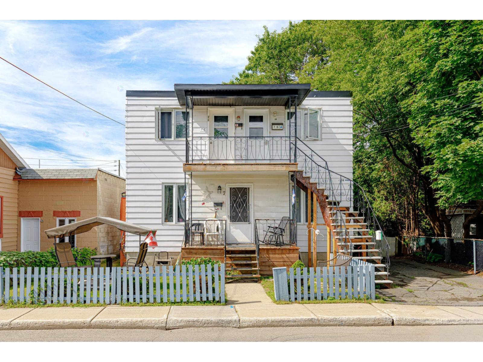 7-7C Rue Brazeau Sainte-Thérèse Quebec Canada J7E3P3 2