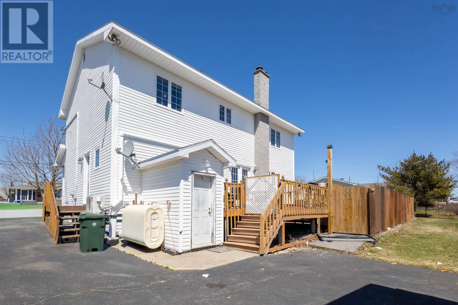 348 Cartier Street, Sydney, Nova Scotia  B1P 4B8 - Photo 6 - 202615295