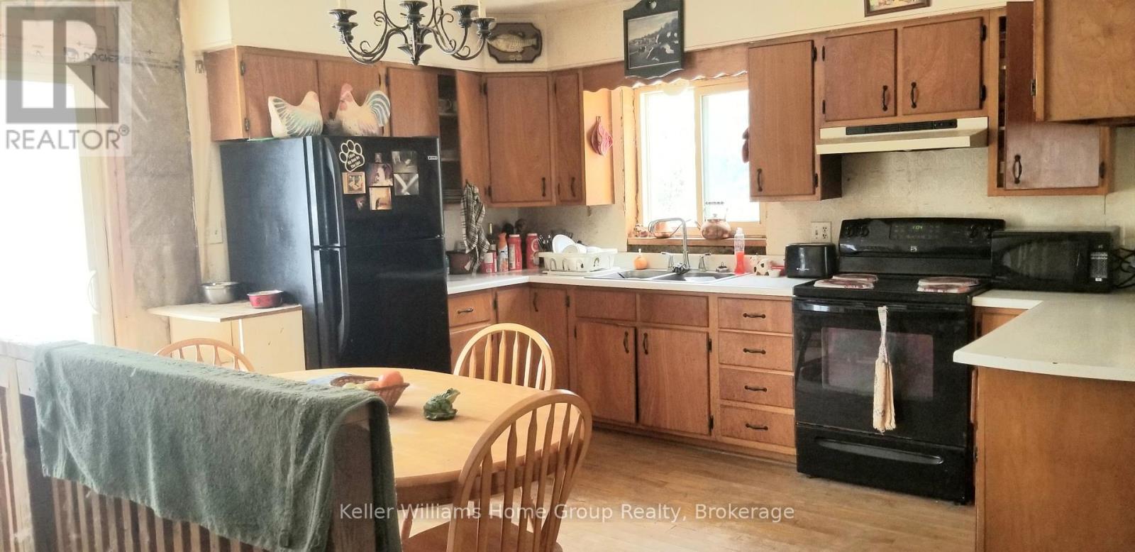 125 North Diagonal Road, South Bruce Peninsula, Ontario  N0H 2T0 - Photo 20 - X13701278