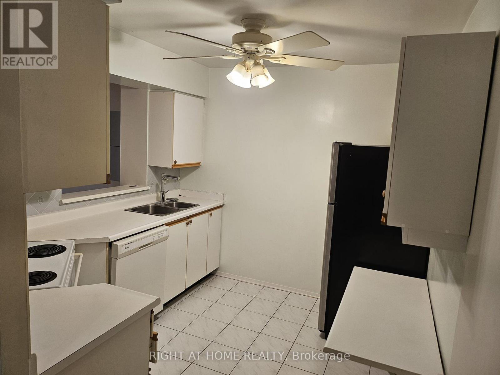 111 - 326 Major Mackenzie Drive E, Richmond Hill, Ontario  L4C 8T4 - Photo 10 - N13701136