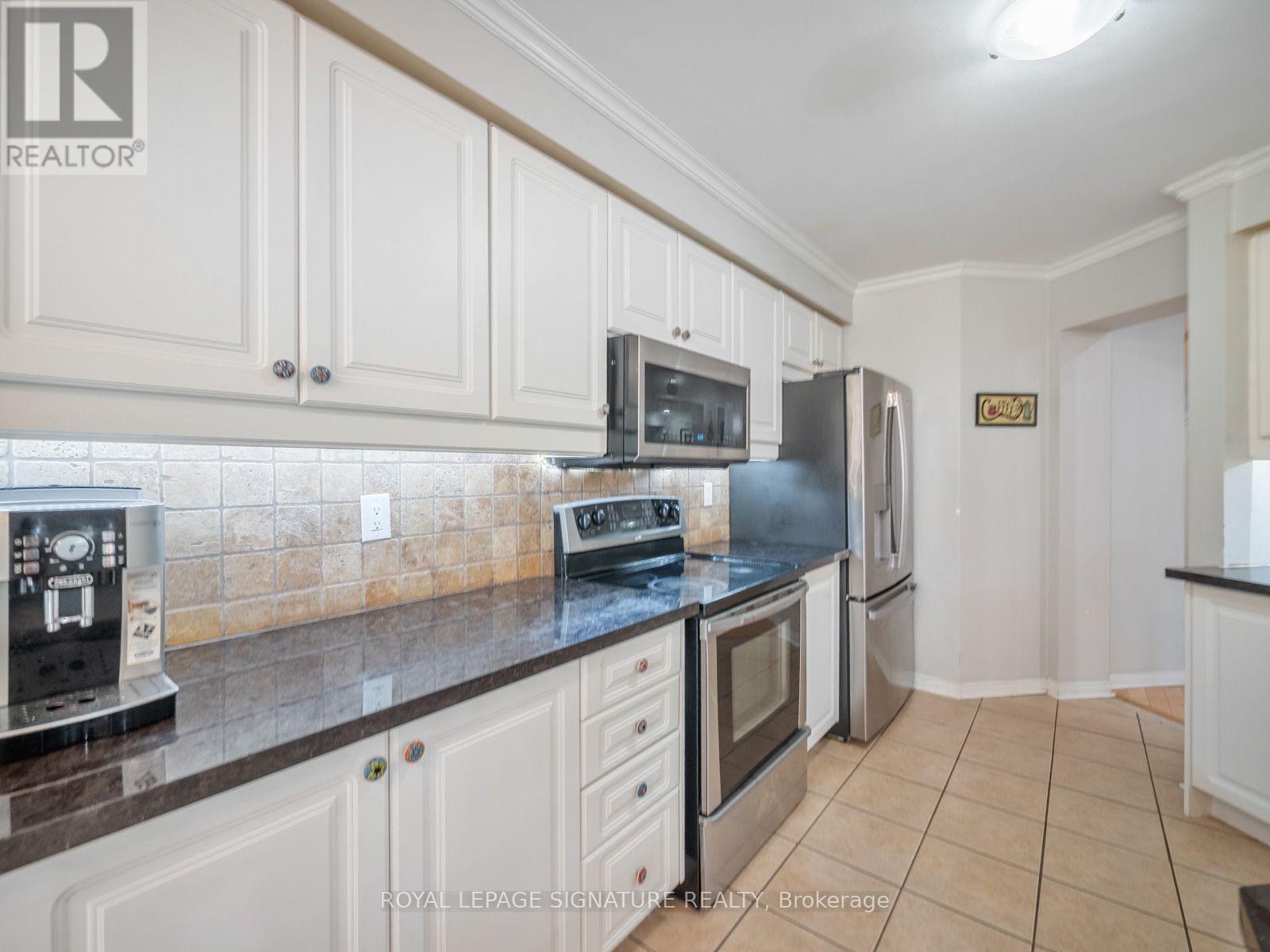 26 Tomscot Avenue, Richmond Hill, Ontario  L4E 4M2 - Photo 15 - N13701230
