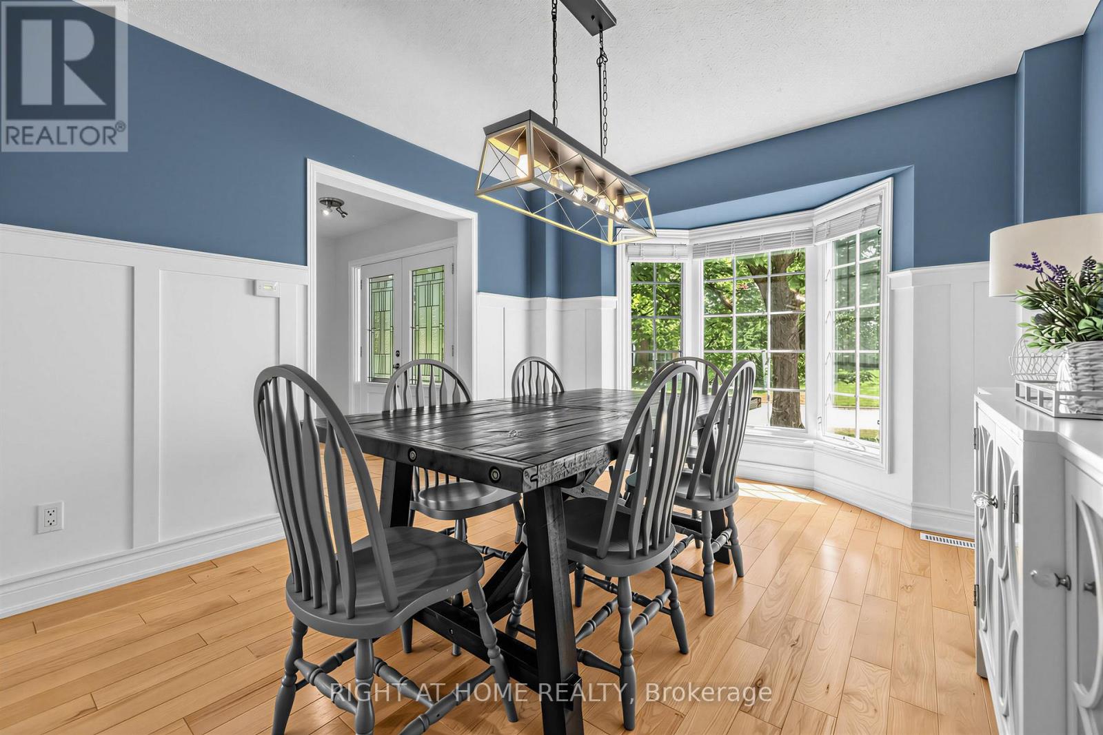2114 Hughes Drive, Innisfil, Ontario  L0L 1R0 - Photo 11 - N13701296