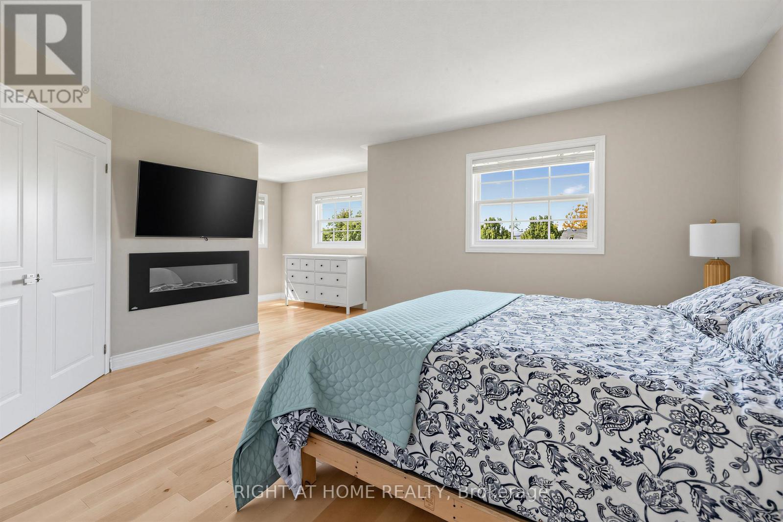 2114 Hughes Drive, Innisfil, Ontario  L0L 1R0 - Photo 28 - N13701296
