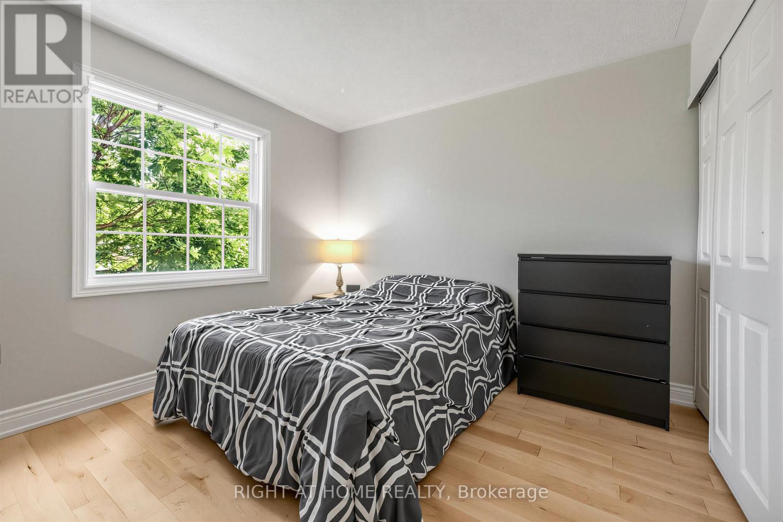 2114 Hughes Drive, Innisfil, Ontario  L0L 1R0 - Photo 30 - N13701296