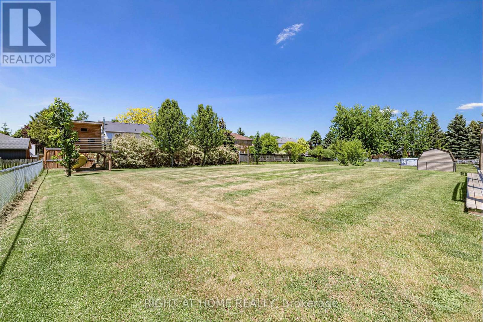 2114 Hughes Drive, Innisfil, Ontario  L0L 1R0 - Photo 8 - N13701296
