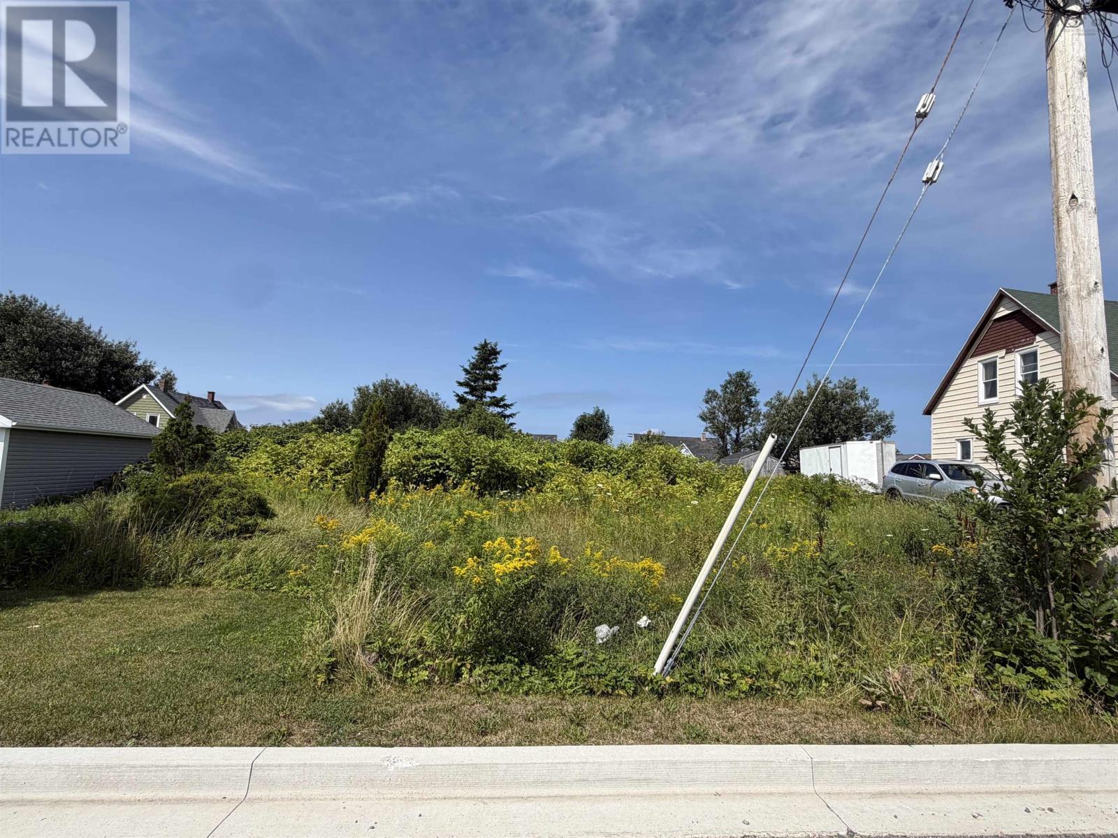 48 Pleasant Street, Dominion, Nova Scotia  B1G 1S6 - Photo 2 - 202621220