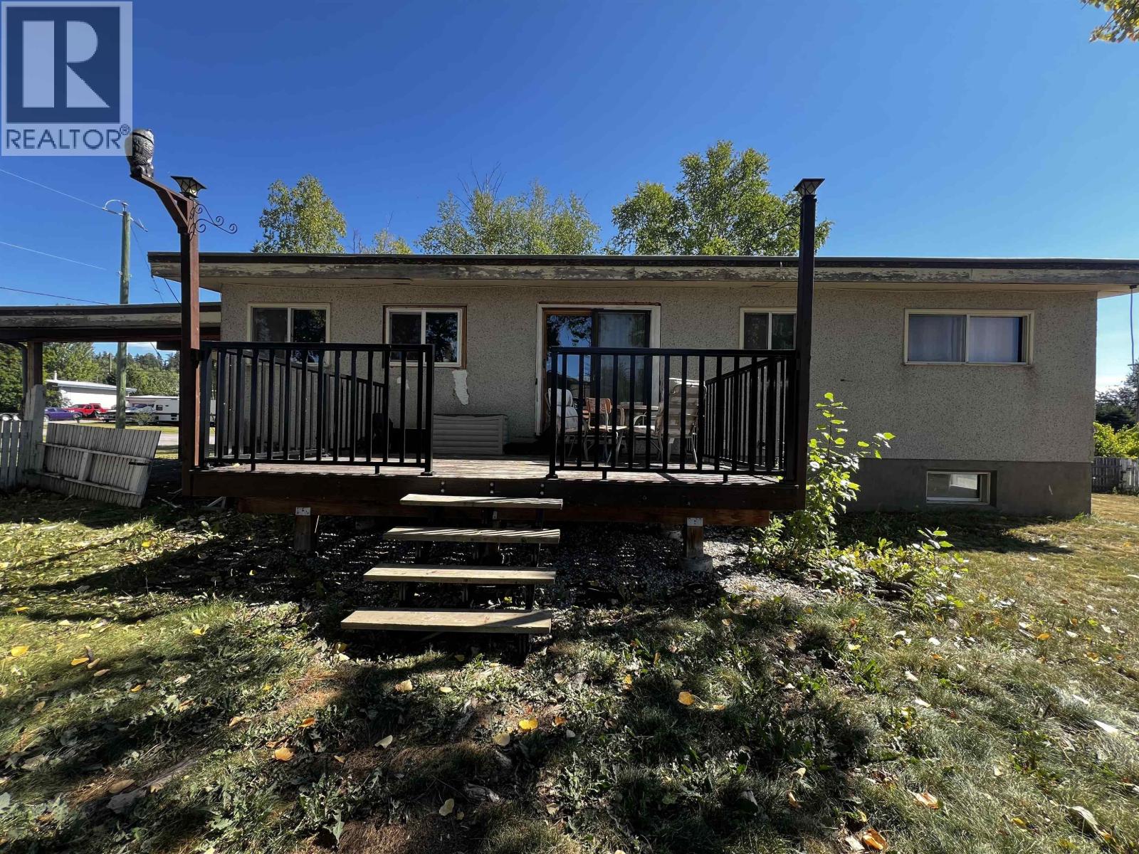 155 Taluk Crescent, Fraser Lake, British Columbia  V0J 1S0 - Photo 3 - R3157794