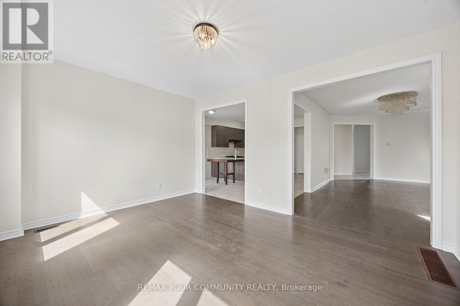 905 Greenhill Avenue, Oshawa, Ontario L1K 0X9 - Photo 7 - E13696494
