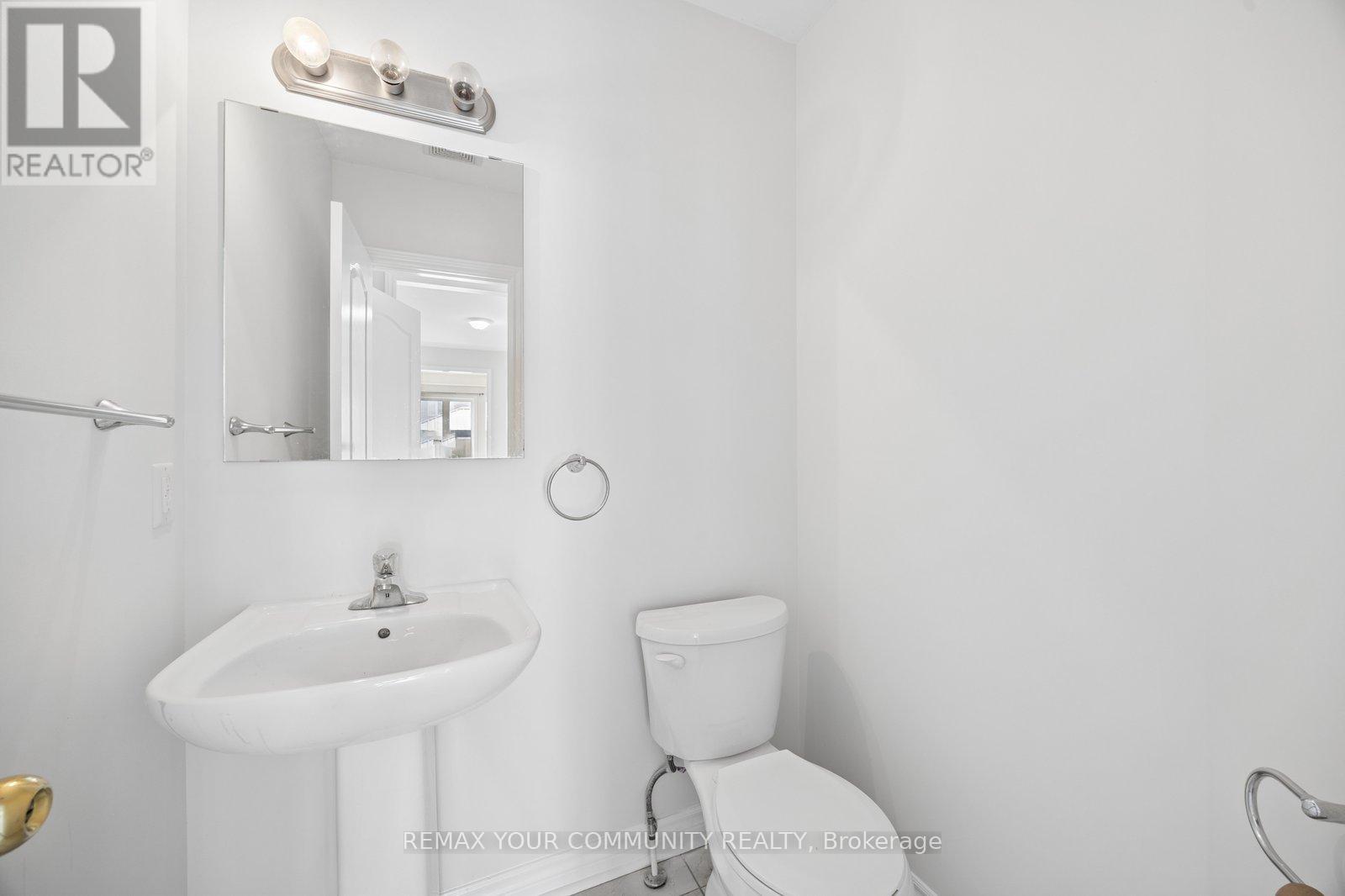 905 Greenhill Avenue, Oshawa, Ontario L1K 0X9 - Photo 8 - E13696494