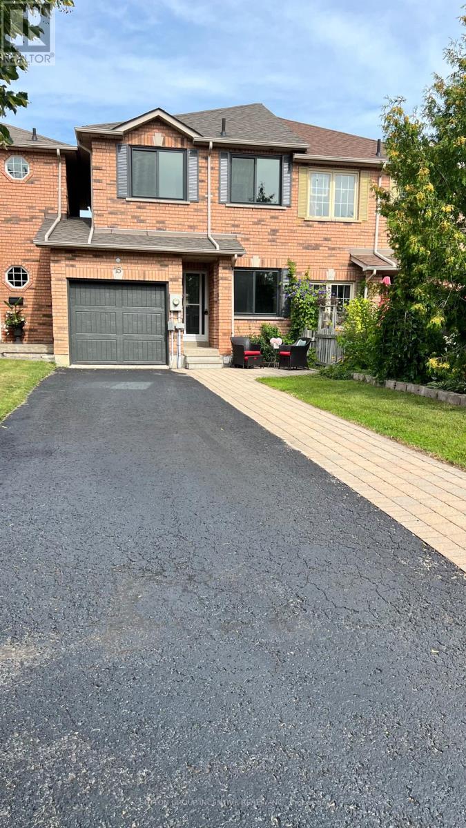 15 Bruce Crescent, Barrie, Ontario  L4N 8T8 - Photo 2 - S13701188