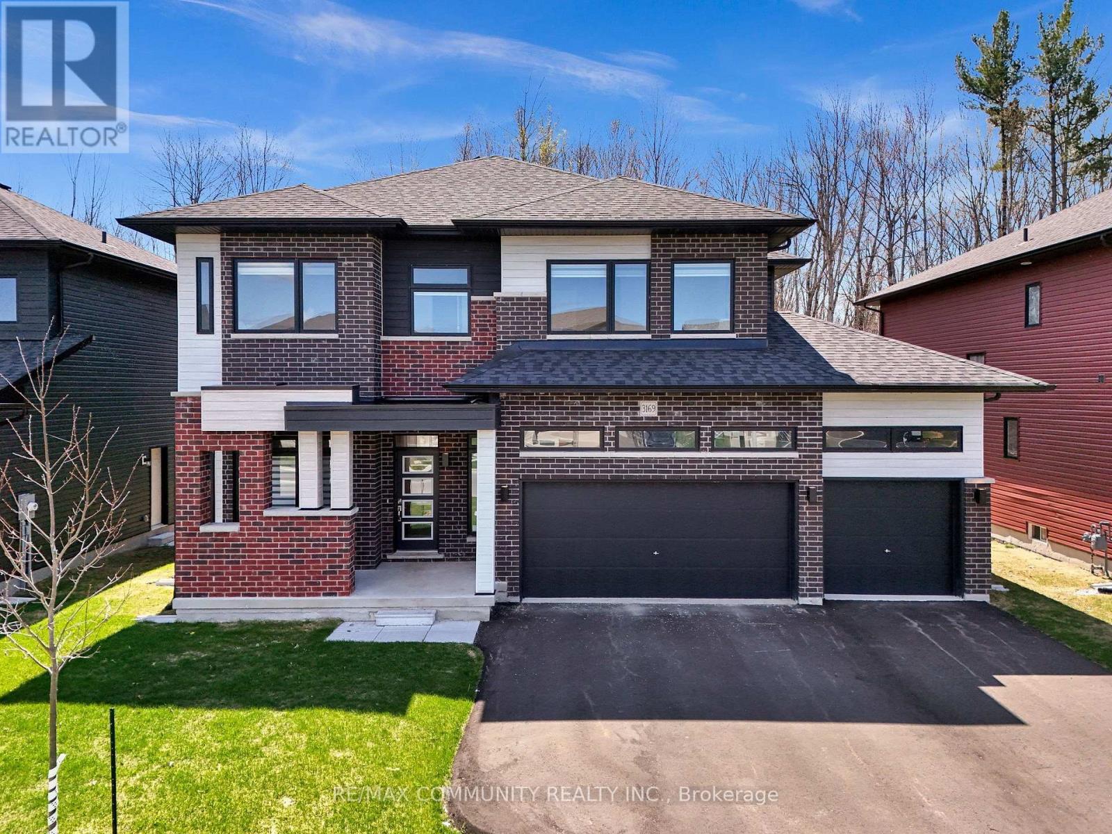 3169 SEARIDGE STREET, Severn, Ontario