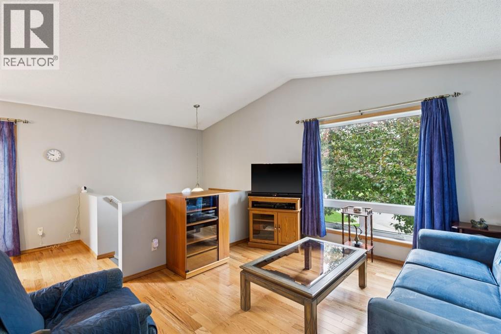 209 Martin Crossing Way NE, Calgary, Alberta  t3j 3v4 - Photo 6 - A2322240