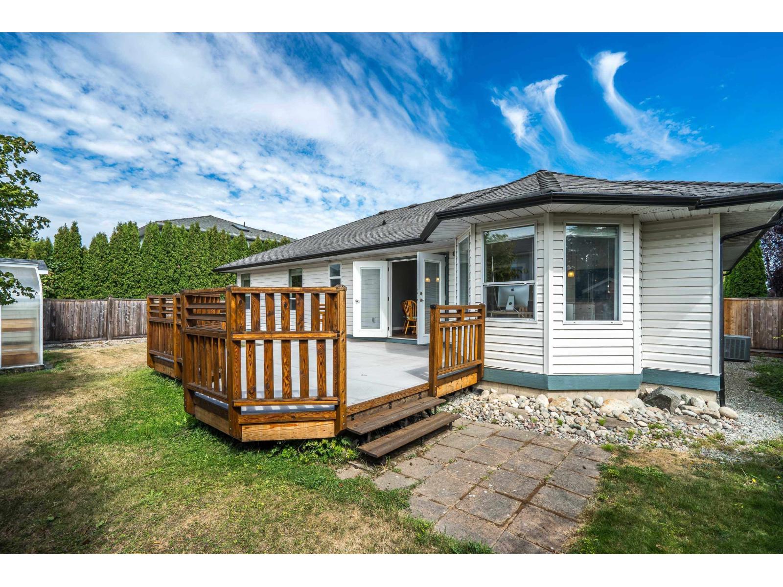 6055 170a Street, Surrey, British Columbia V3S 8H1 - Photo 39 - R3157759