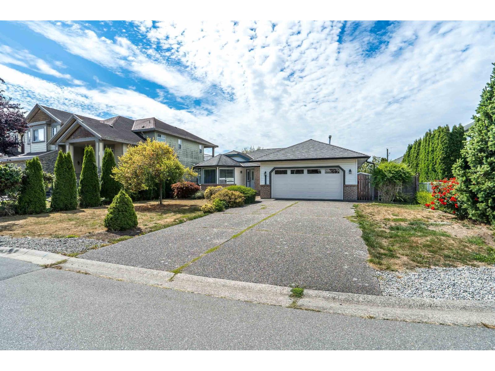 6055 170a Street, Surrey, British Columbia V3S 8H1 - Photo 3 - R3157759